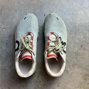 On Running Cloud Monster womens sneakers size 8.5